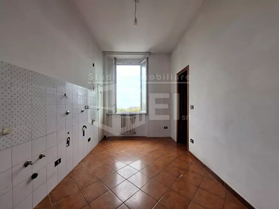 Immagine 2 di Appartamento in vendita  in viale italia a Livorno