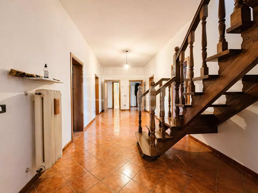 Immagine 5 di Appartamento in vendita  in viale italia a Livorno