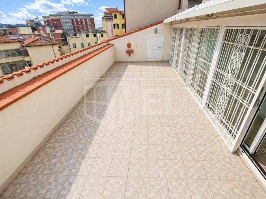 Immagine 7 di Appartamento in vendita  in viale italia a Livorno