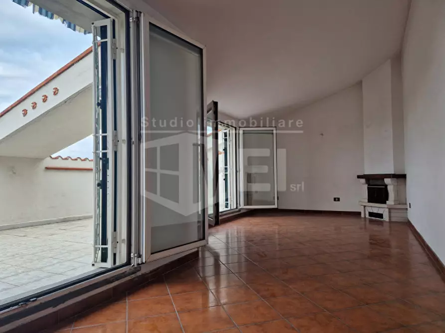 Immagine 16 di Appartamento in vendita  in viale italia a Livorno