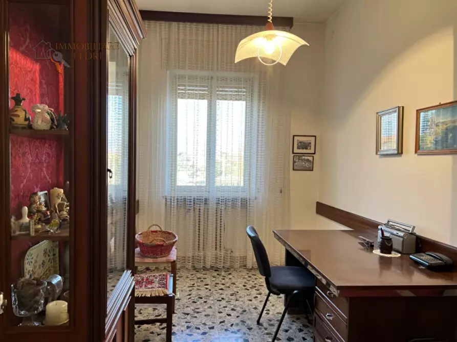 Immagine 3 di Villa in vendita  in via Bassone a Verona