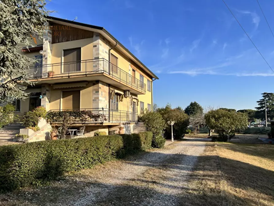 Immagine 19 di Villa in vendita  in via Bassone a Verona