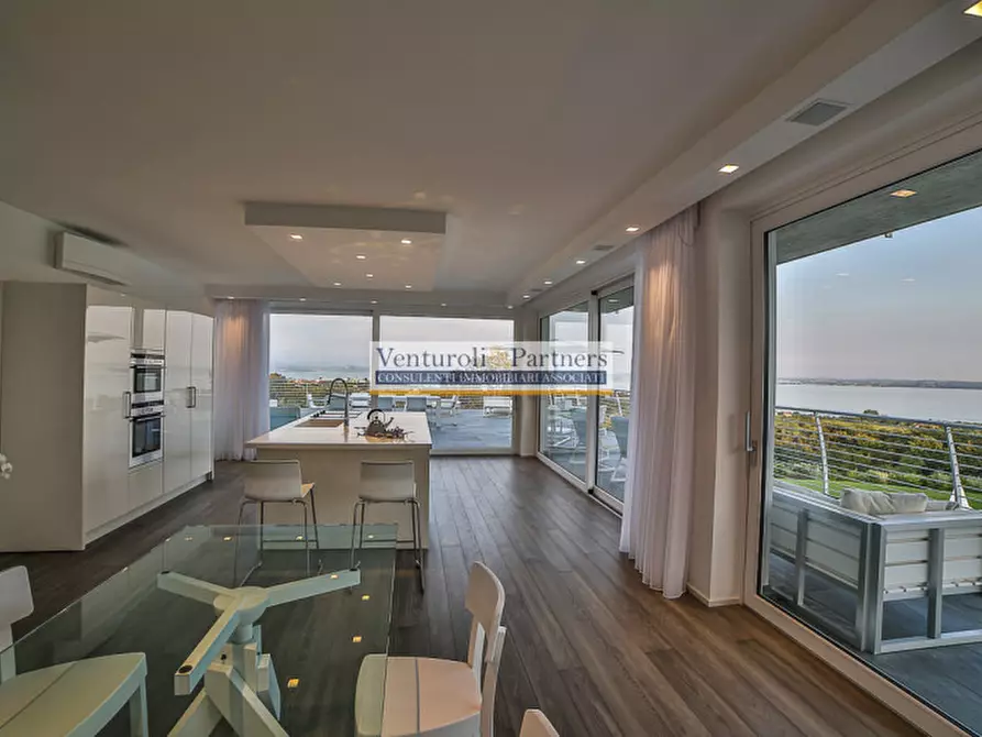 Immagine 6 di Attico in vendita  in strada provinciale 25 a Padenghe Sul Garda