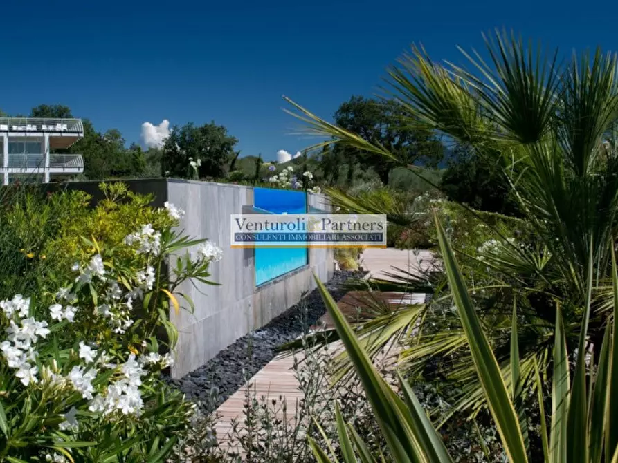 Immagine 19 di Attico in vendita  in strada provinciale 25 a Padenghe Sul Garda