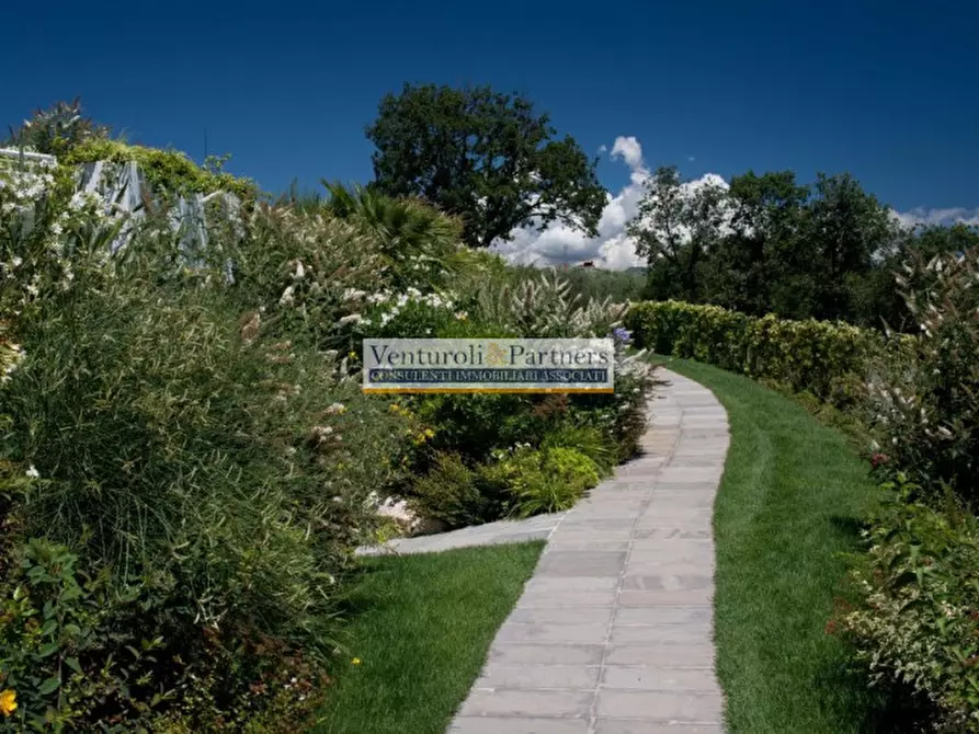 Immagine 42 di Attico in vendita  in strada provinciale 25 a Padenghe Sul Garda