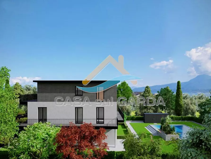 Immagine 12 di Appartamento in vendita  in Via G. Falcone 14 a Peschiera Del Garda