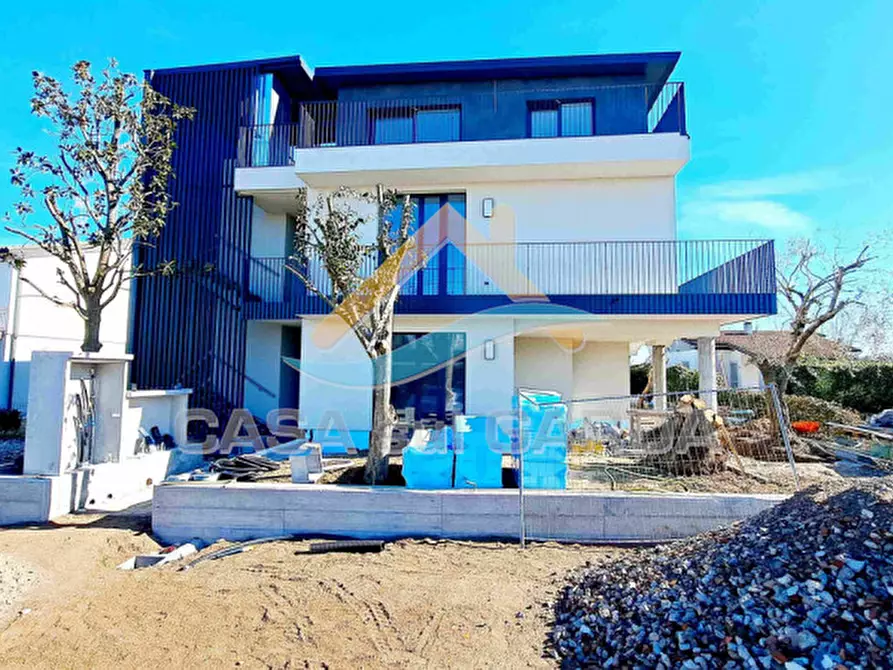 Immagine 24 di Appartamento in vendita  in Via G. Falcone 14 a Peschiera Del Garda