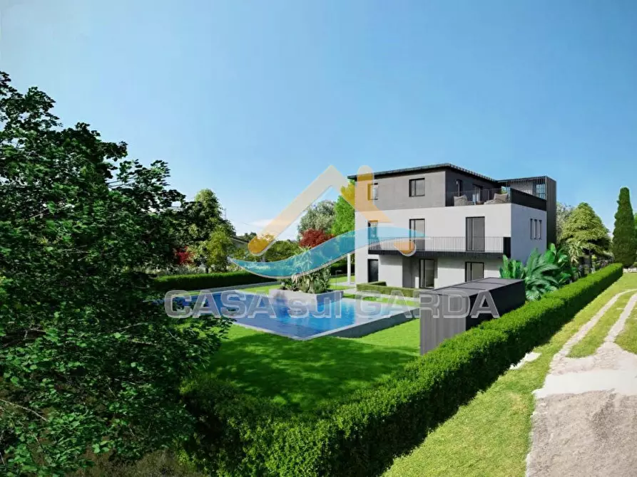 Immagine 12 di Attico in vendita  in Via G. Falcone 14 a Peschiera Del Garda