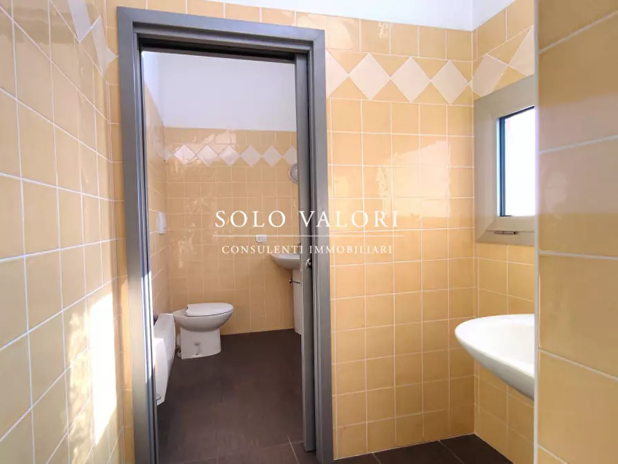 Immagine 3 di Ufficio in vendita  a Castelfranco Veneto