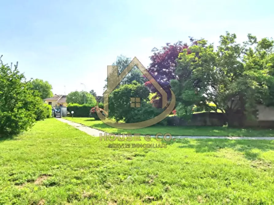 Immagine 43 di Villa in vendita  in Via Grandi a Cilavegna