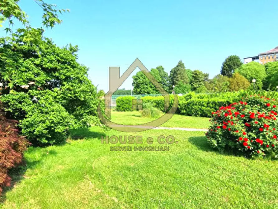 Immagine 46 di Villa in vendita  in Via Grandi a Cilavegna