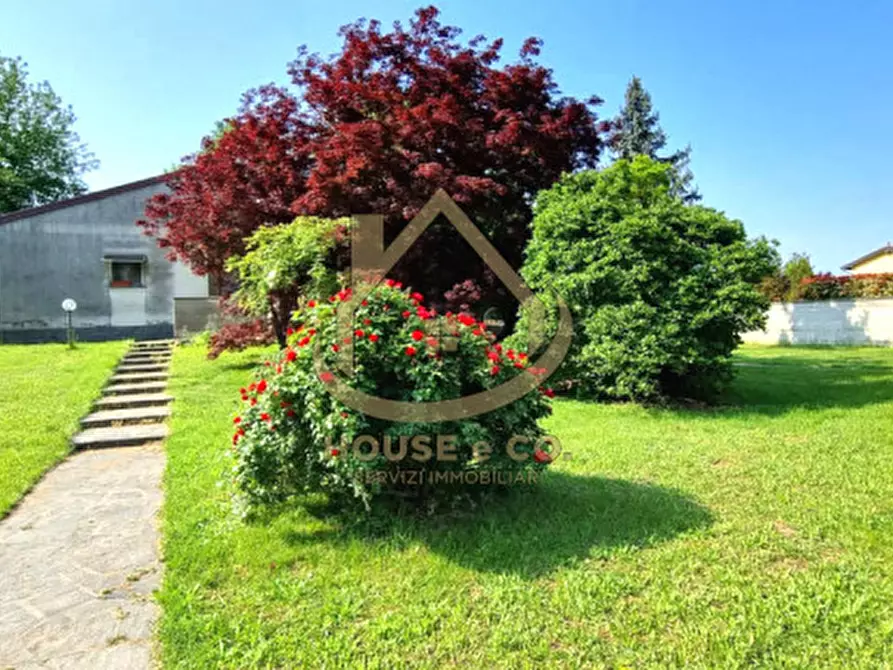 Immagine 54 di Villa in vendita  in Via Grandi a Cilavegna