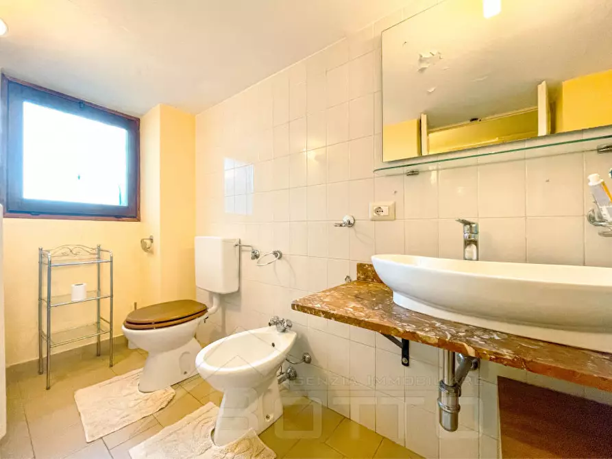 Immagine 9 di Appartamento in vendita  in via rimembranze 12 a Soriso