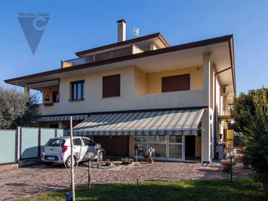 Immagine 1 di Casa bifamiliare in vendita  in via Cavour 1 a Ponte San Nicolo'