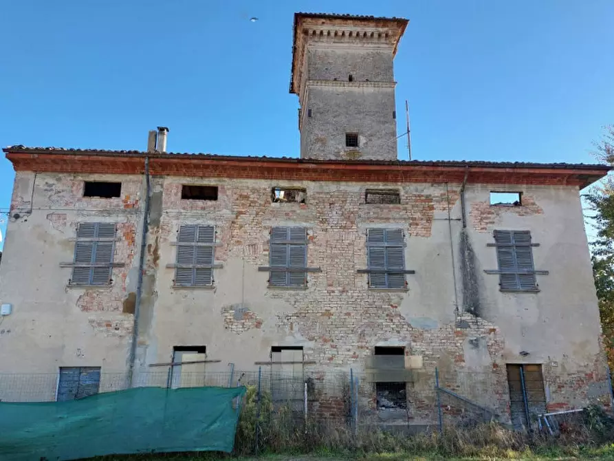 Immagine 1 di Palazzo in vendita  in Strada Padana Inferiore, N. 34 a Caorso