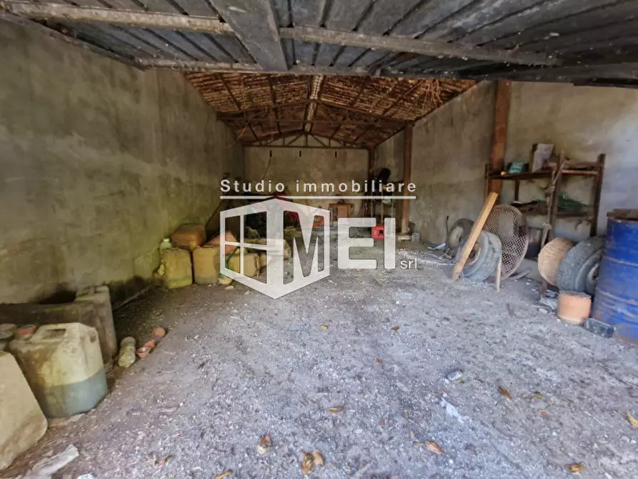 Immagine 21 di Rustico / casale in vendita  in via della Valle Benedetta a Livorno