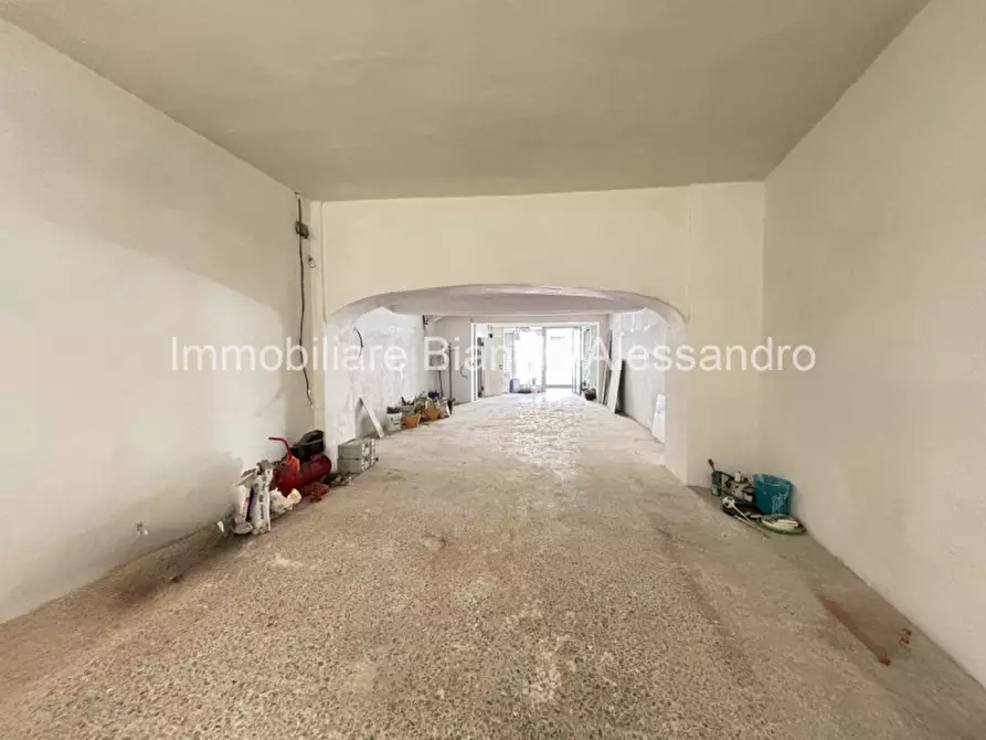 Immagine 4 di Negozio in affitto  in Via Roma a Bagno A Ripoli