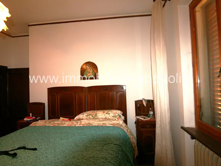 Immagine 8 di Casa indipendente in vendita  a Lucignano