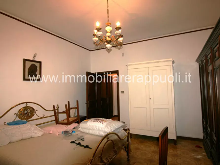 Immagine 10 di Casa indipendente in vendita  a Lucignano