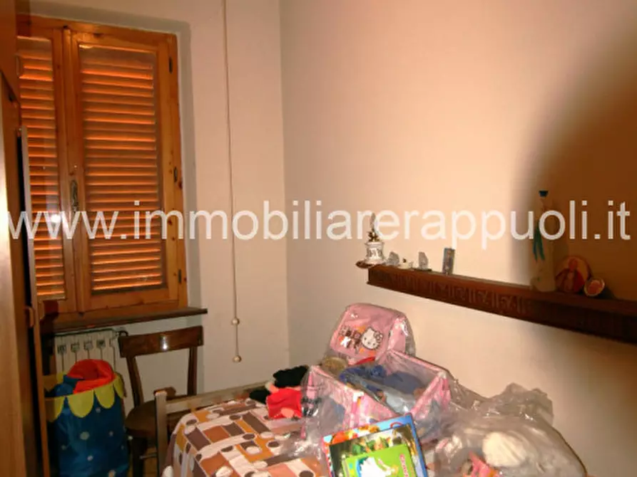 Immagine 12 di Casa indipendente in vendita  a Lucignano