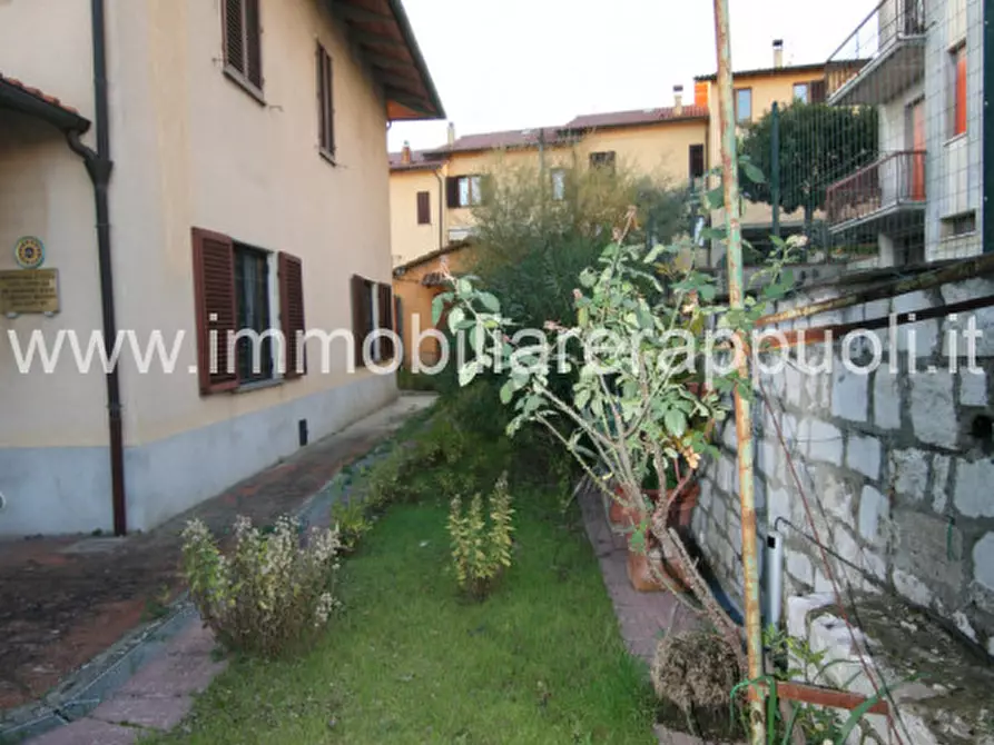 Immagine 19 di Casa indipendente in vendita  a Lucignano