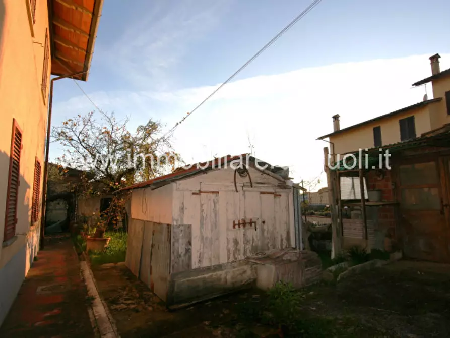 Immagine 24 di Casa indipendente in vendita  a Lucignano
