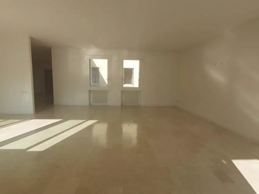 Immagine 2 di Appartamento in vendita  in Corso Andrea Palladio a Vicenza