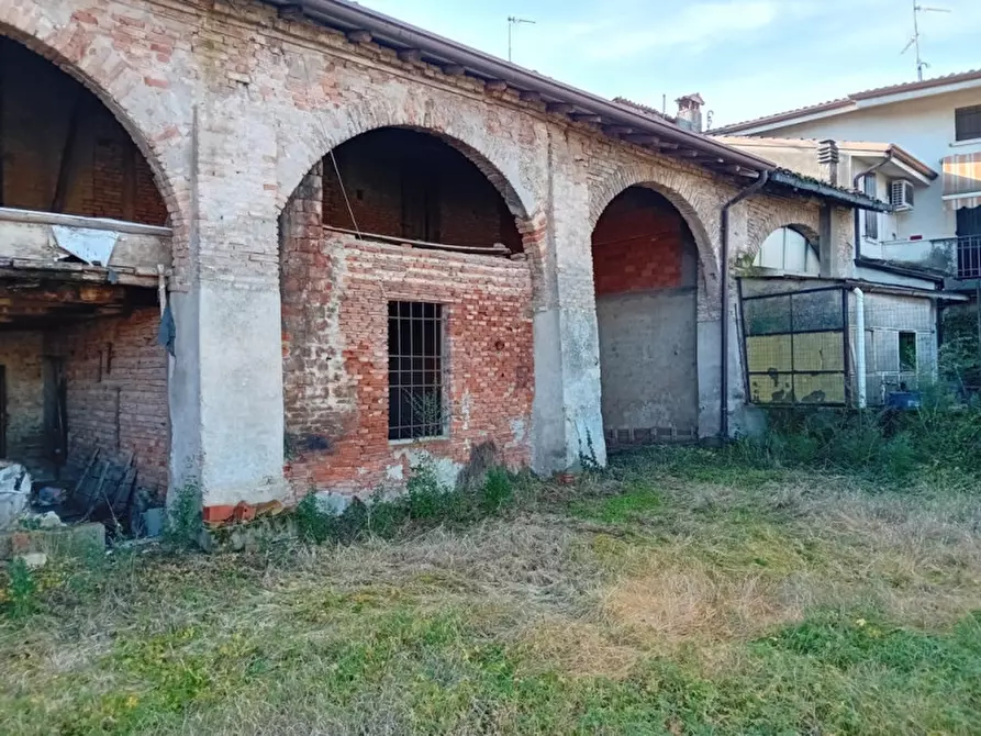 Immagine 1 di Rustico / casale in vendita  in Strada Provinciale Remedello-Montichiari a Visano