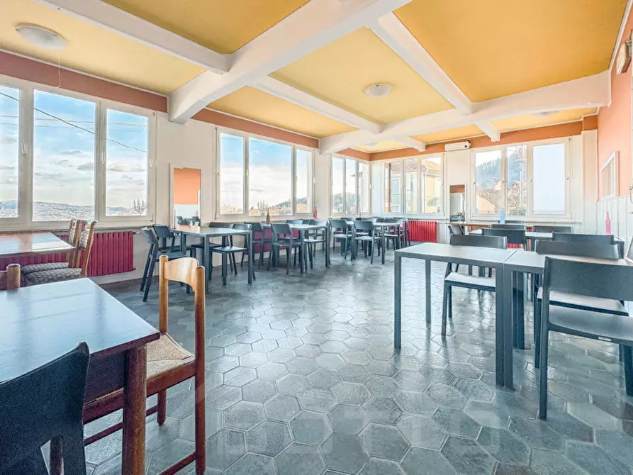 Immagine 10 di Hotel in vendita  in via omegna 13 a Arola