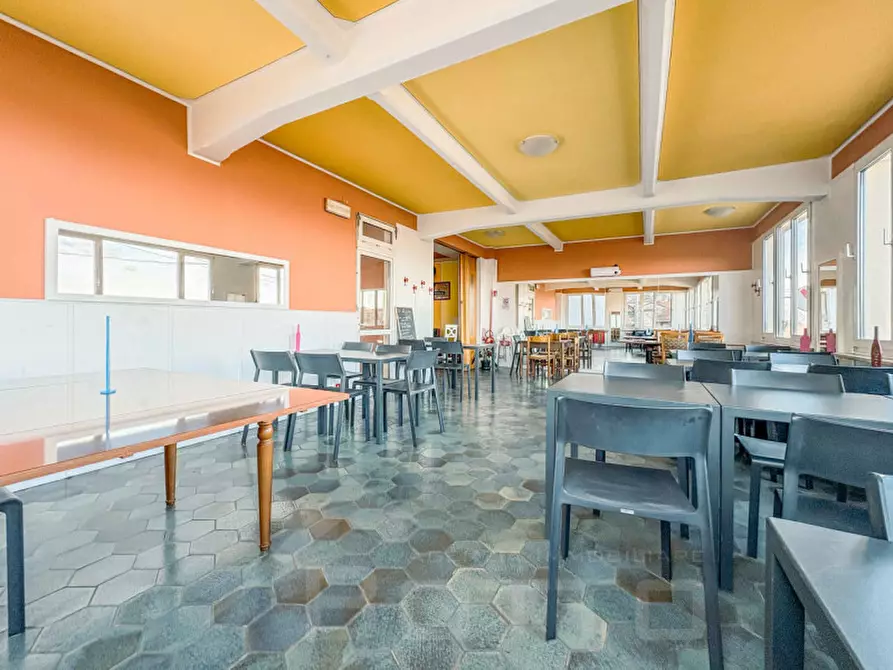 Immagine 12 di Hotel in vendita  in via omegna 13 a Arola