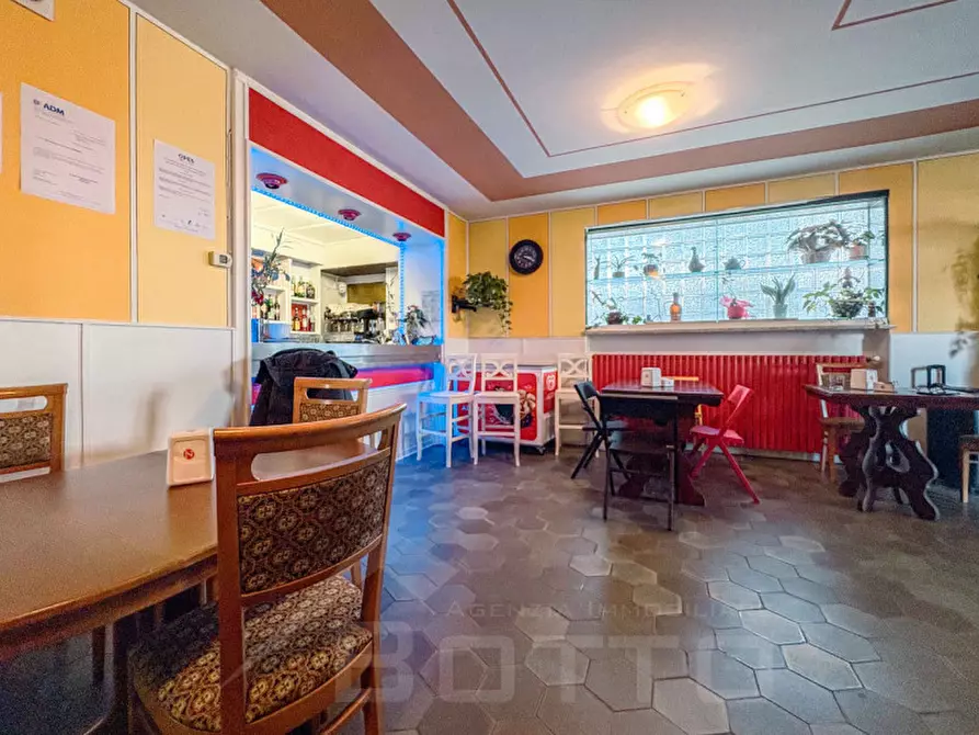 Immagine 15 di Hotel in vendita  in via omegna 13 a Arola