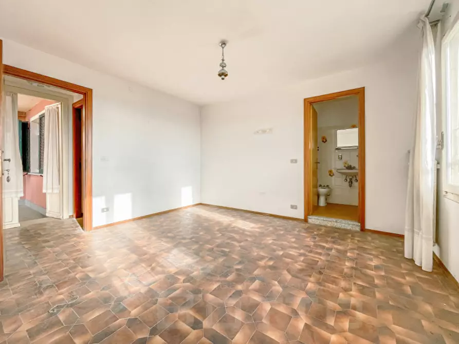 Immagine 17 di Hotel in vendita  in via omegna 13 a Arola