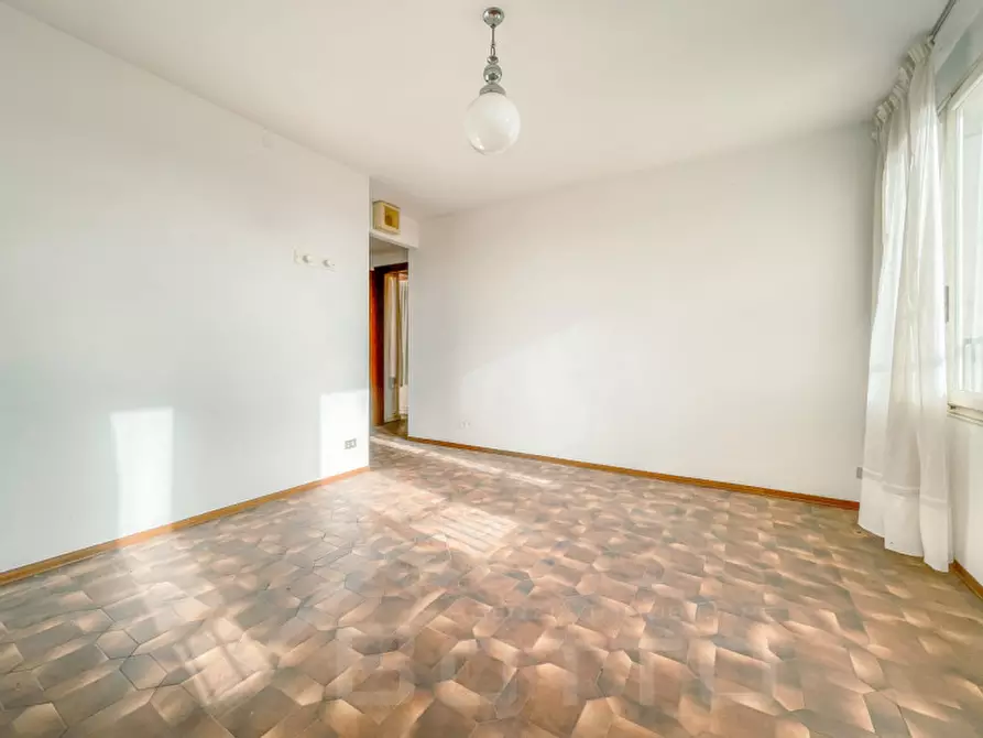 Immagine 21 di Hotel in vendita  in via omegna 13 a Arola