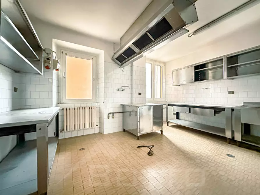 Immagine 30 di Hotel in vendita  in via omegna 13 a Arola