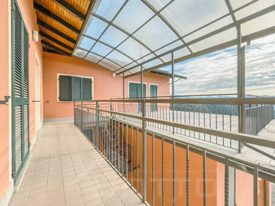 Immagine 38 di Hotel in vendita  in via omegna 13 a Arola