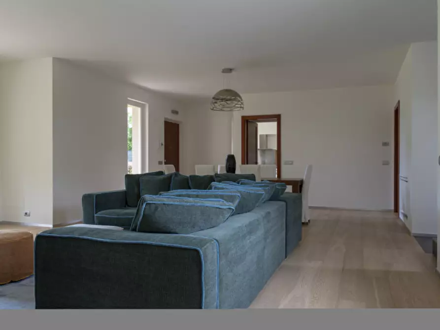 Immagine 24 di Villa in affitto  in via Donati a Forte Dei Marmi