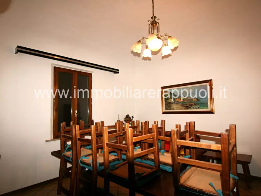 Immagine 20 di Casa indipendente in vendita  a Sinalunga