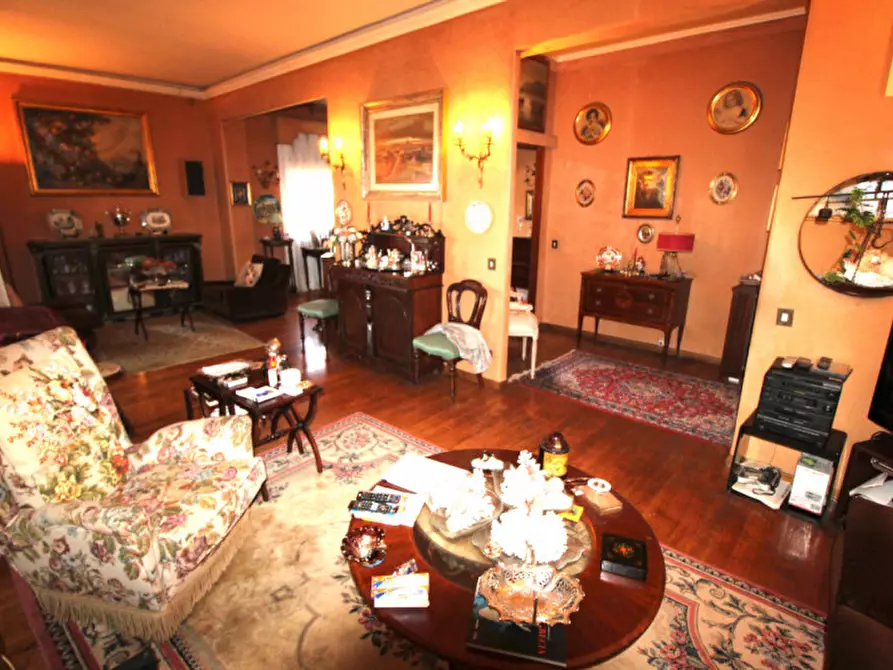 Immagine 2 di Attico in vendita  in Viale Cortina D'ampezzo a Roma