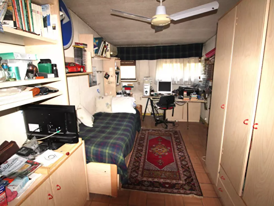 Immagine 15 di Attico in vendita  in Viale Cortina D'ampezzo a Roma