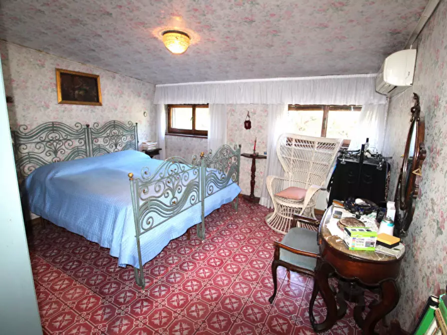 Immagine 24 di Attico in vendita  in Viale Cortina D'ampezzo a Roma