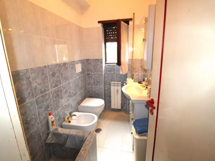 Immagine 33 di Attico in vendita  in Viale Cortina D'ampezzo a Roma