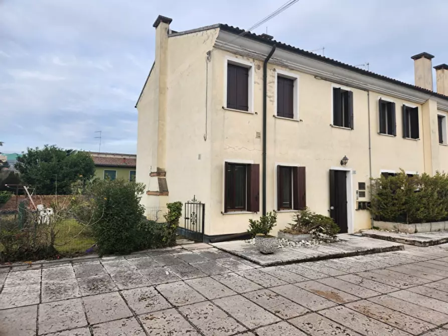 Immagine 1 di Appartamento in vendita  in Vigonovo, Via Padova 10 a Piove Di Sacco