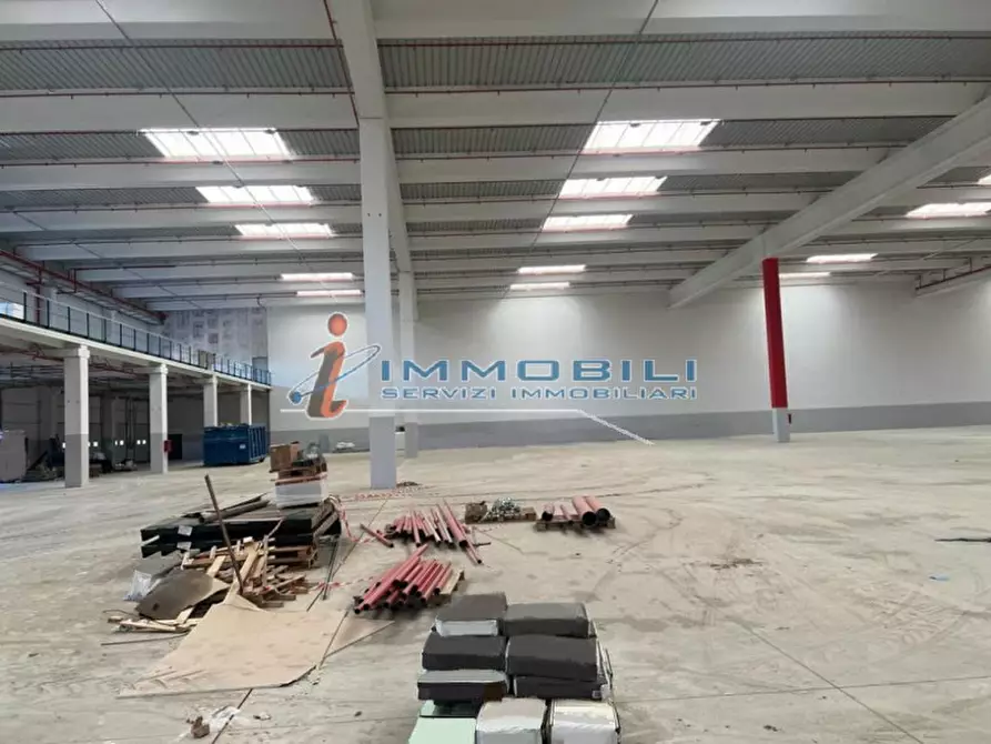 Immagine 19 di Magazzino in affitto  in VIA PINDEMONTE a Piacenza
