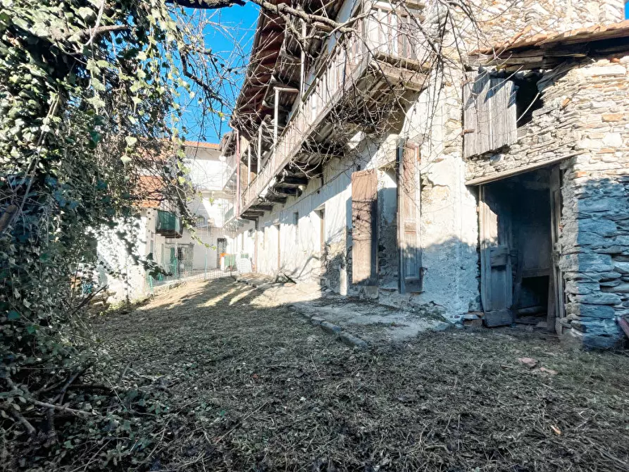 Immagine 3 di Rustico / casale in vendita  in via castello 8 a Gignese