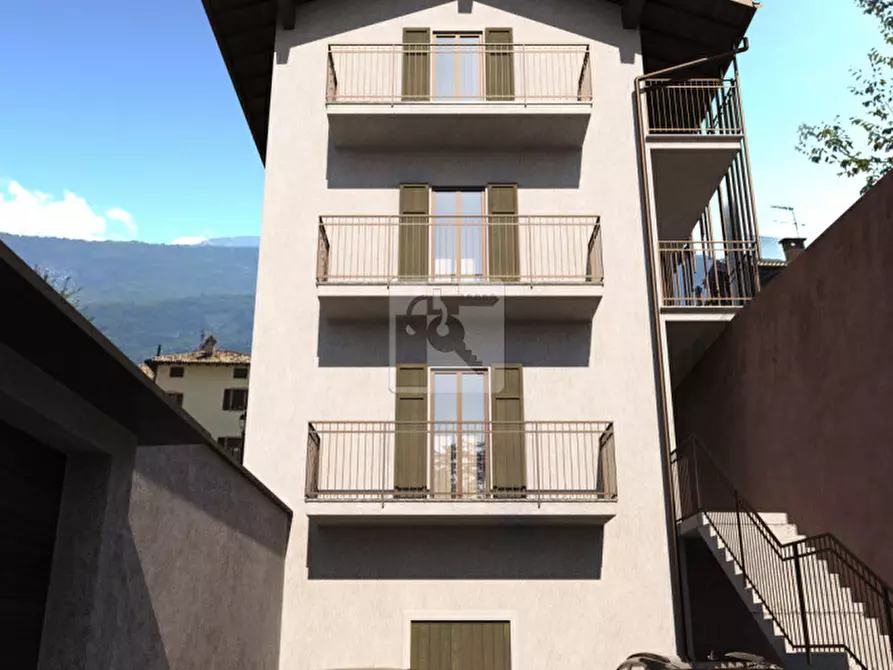 Immagine 1 di Rustico / casale in vendita  in Viale Cesare Battisti a Dro