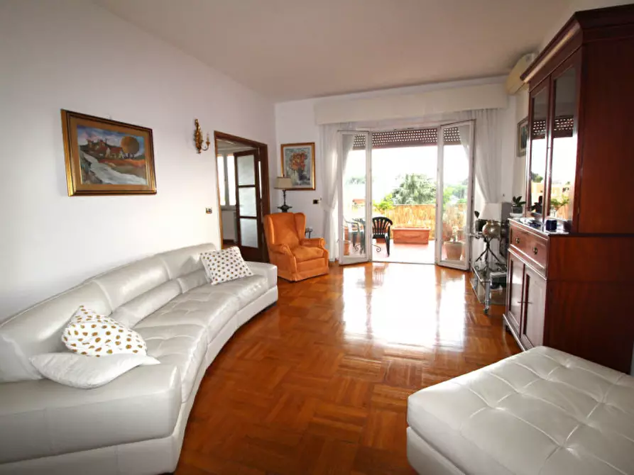 Immagine 25 di Appartamento in vendita  in Piazzale Delle Medaglie D'oro a Roma