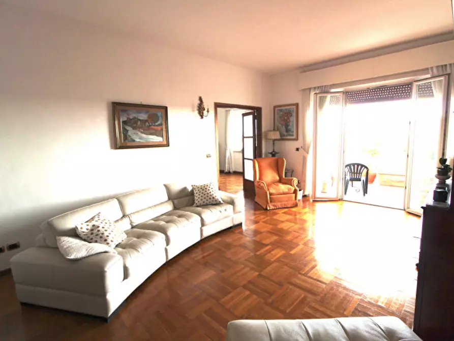 Immagine 32 di Appartamento in vendita  in Piazzale Delle Medaglie D'oro a Roma