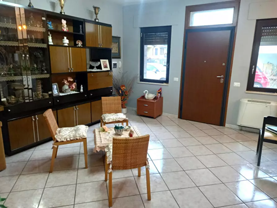 Immagine 11 di Palazzo in vendita  in via sandro botticelli a Rignano Flaminio