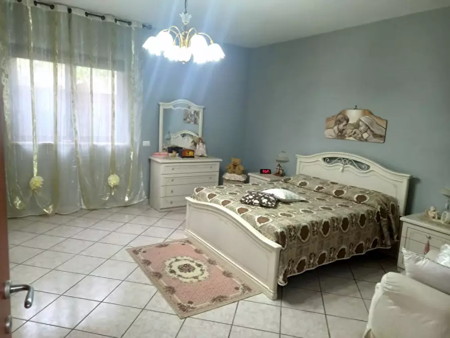 Immagine 19 di Palazzo in vendita  in via sandro botticelli a Rignano Flaminio