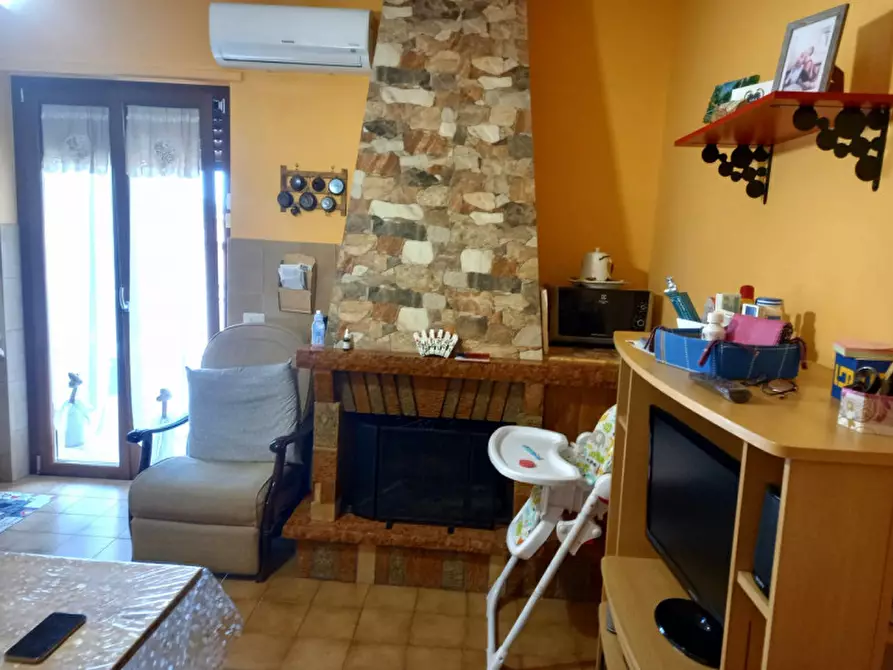 Immagine 28 di Palazzo in vendita  in via sandro botticelli a Rignano Flaminio